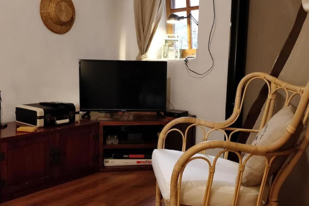Maisonnette Au Pied Du Mont Ventoux Ste Colombe Bedoin Ngoại thất bức ảnh